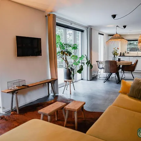 Cozy In Leenderbos With Hot Tub Holiday home *