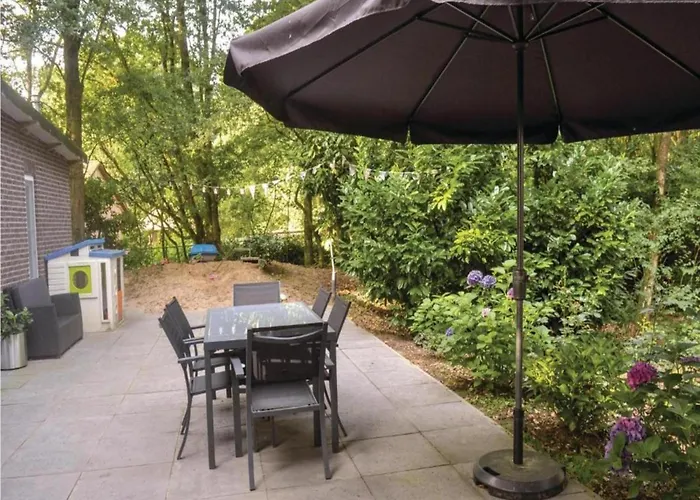 Σπίτι διακοπών Cozy In Leenderbos With Hot Tub Leende
