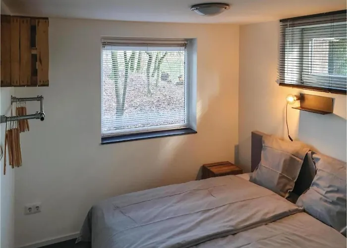 Cozy In Leenderbos With Hot Tub レーンデ