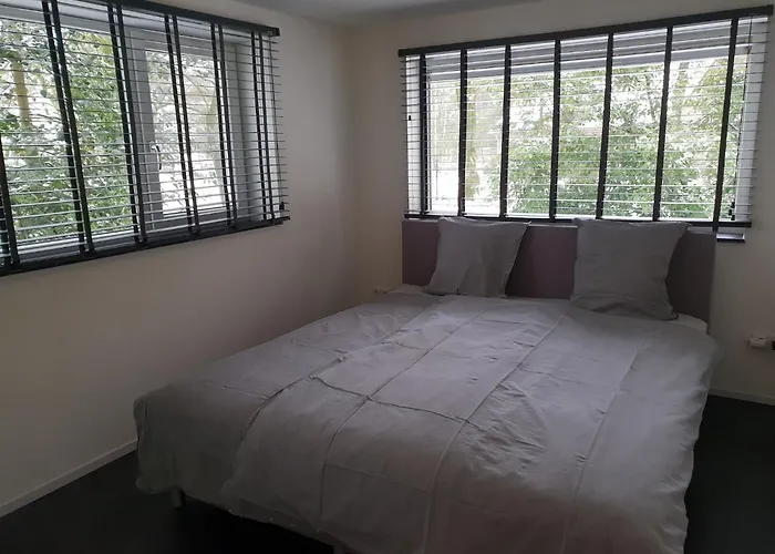 Cozy In Leenderbos With Hot Tub 別荘 *